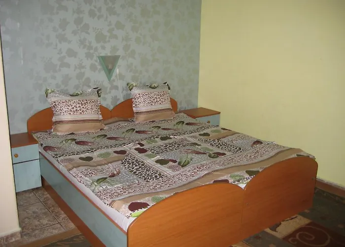 Гостьовий будинок Violeta 7 4*